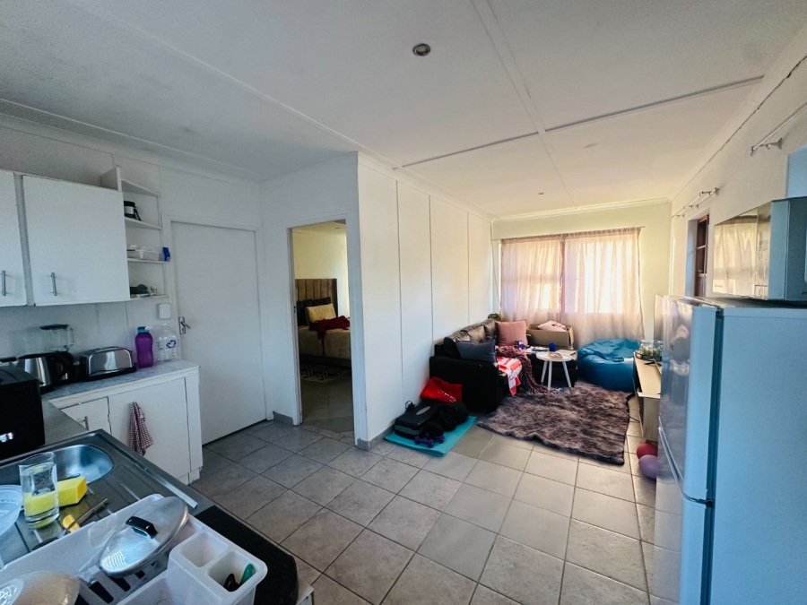 To Let 3 Bedroom Property for Rent in Loerie Park Western Cape